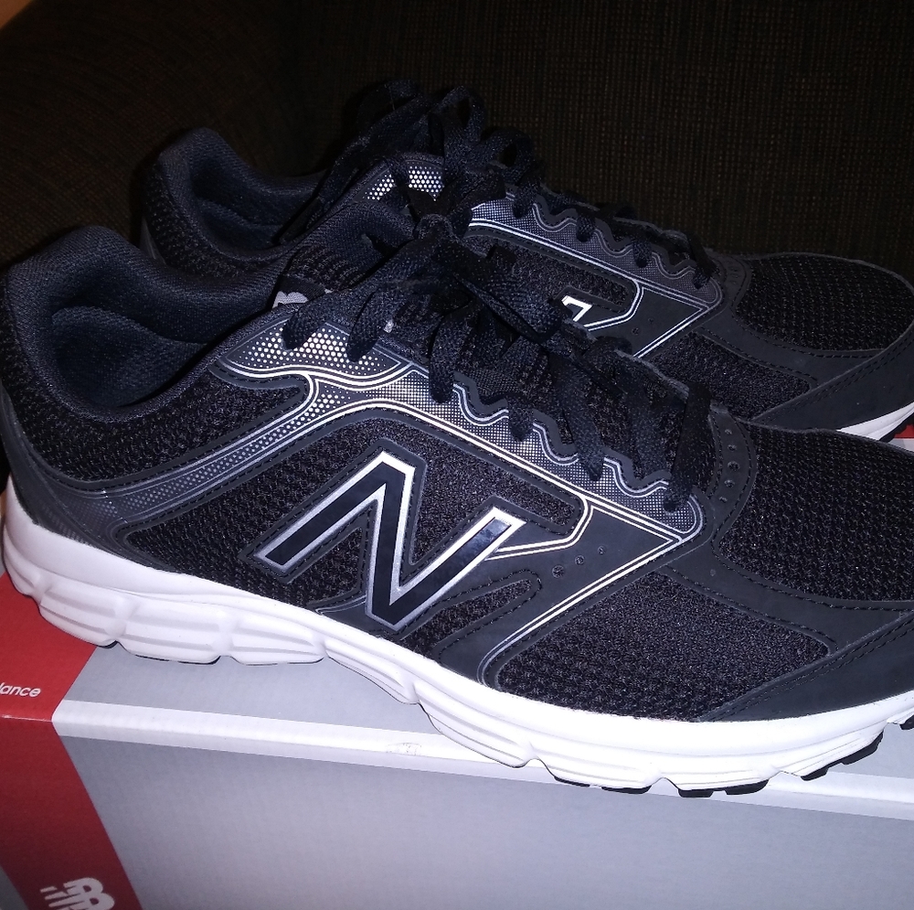 Men's New Balance Shoes Size 11